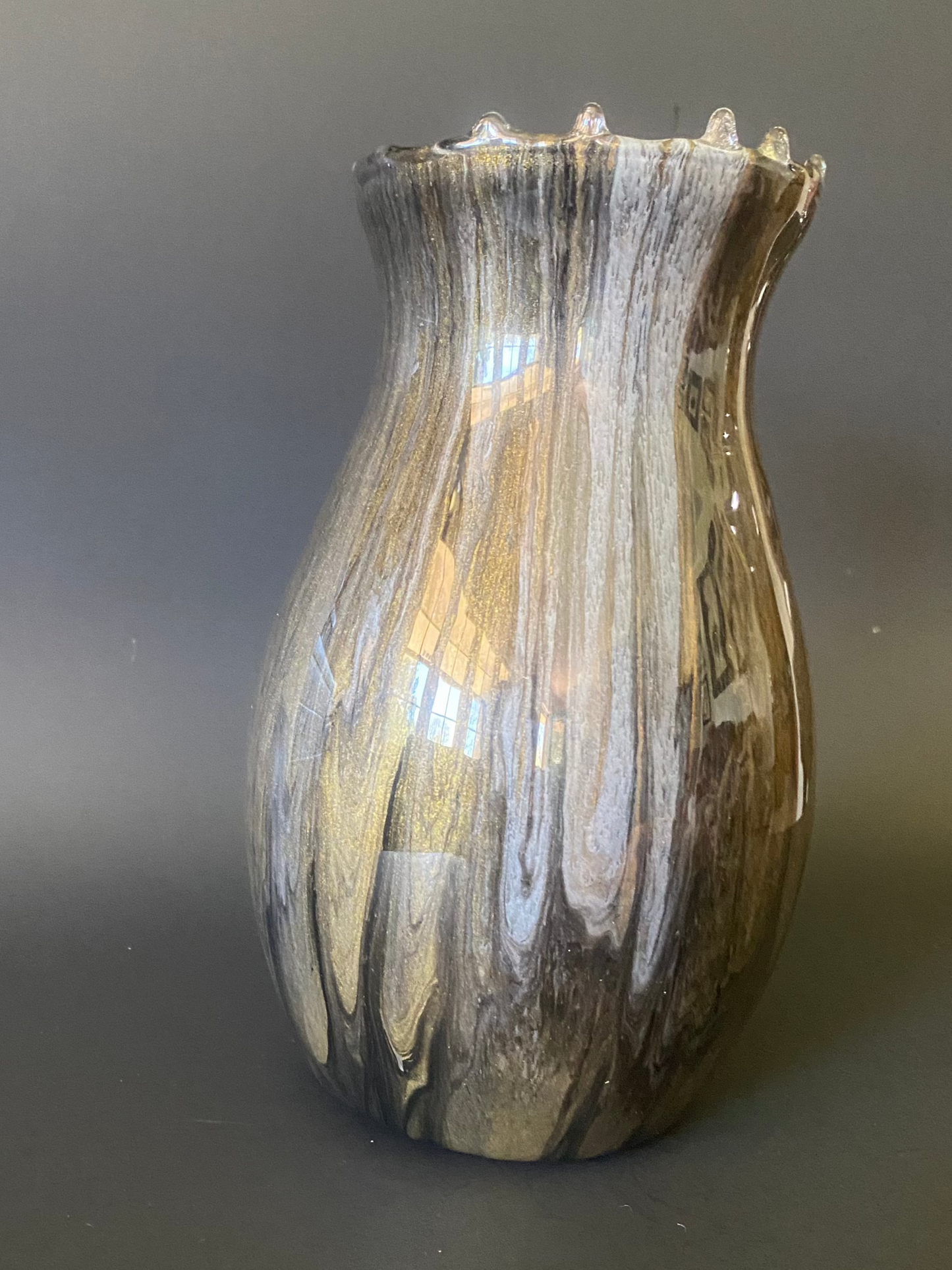 Gold/Silver/Black vase